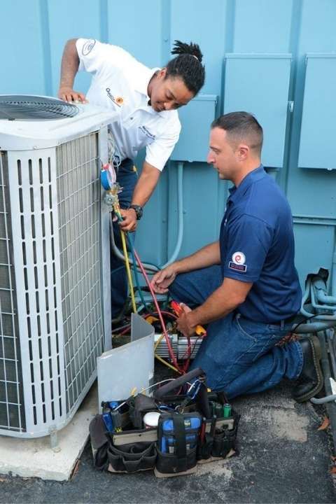 When the Chill Disappears: Troubleshooting a Non-Cooling HVAC System with Surfside Services’ Pro Tips